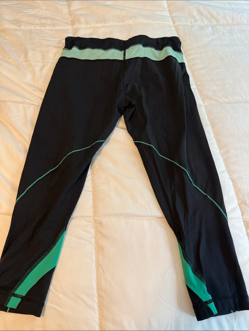 lululemon athletica Black Leggings with Green Accent Panels 10 fair shape